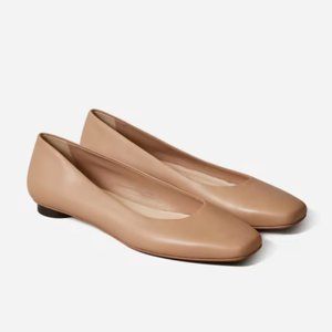 Everlane The 90s Flat in Light Taupe